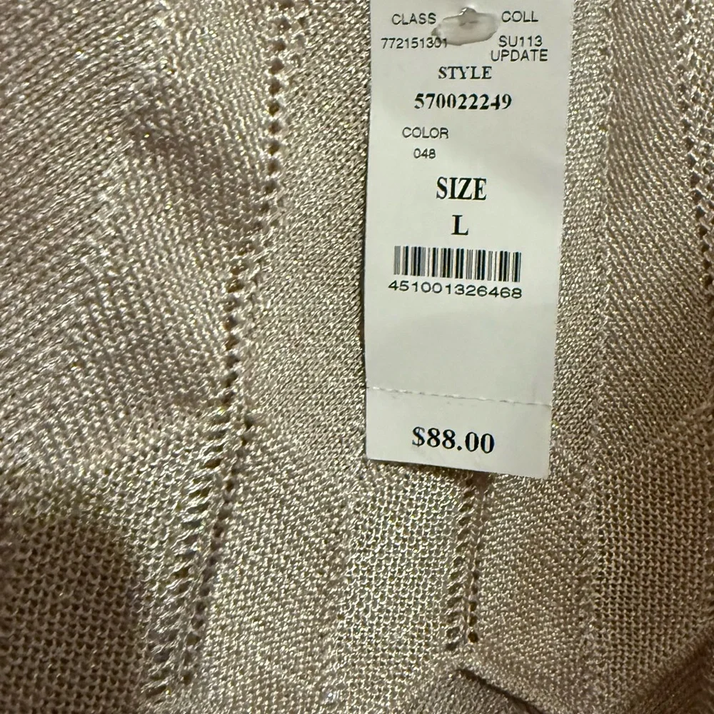 Champagne Tiered Ruffle White House Black Market blouse - Picture 3 of 4